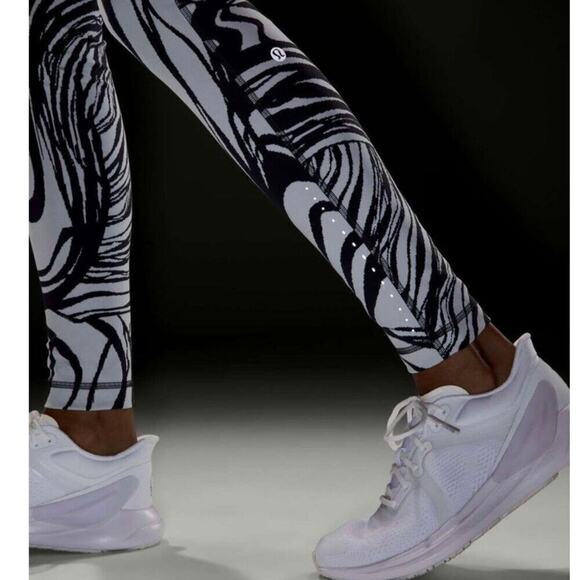 NWT Lululemon Swift Speed High-Rise Tight 28" in Jacquard | Size 0 - Picture 15 of 16